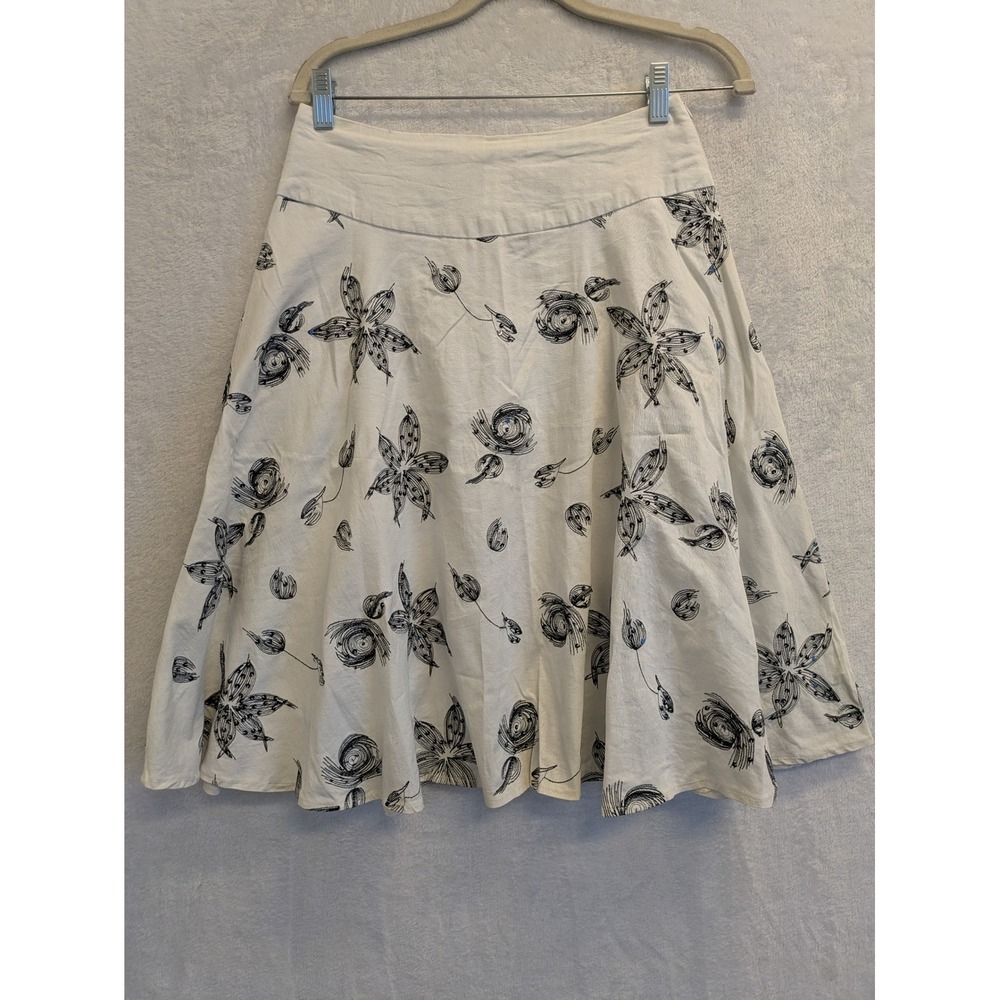 Du Dn Women's Floral Skirt Ivory Black Knee Length Small Excellent